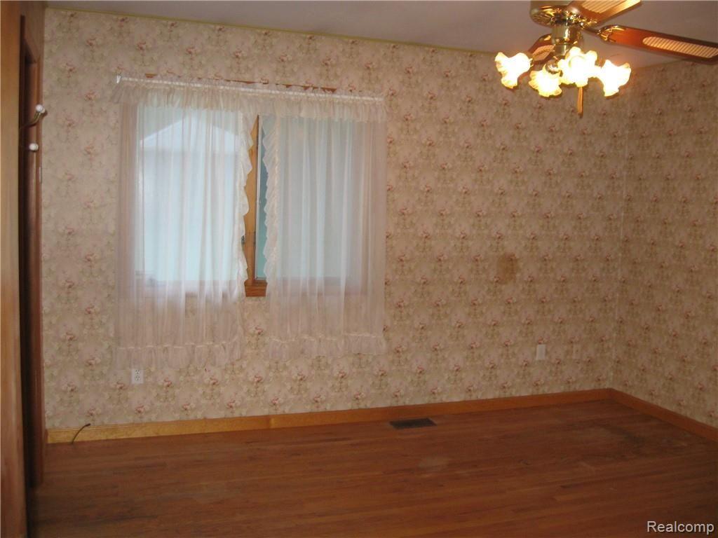 11177 Foley Road Fenton, MI 48430 - Photo 17 of 26 IMG_5308.JPG