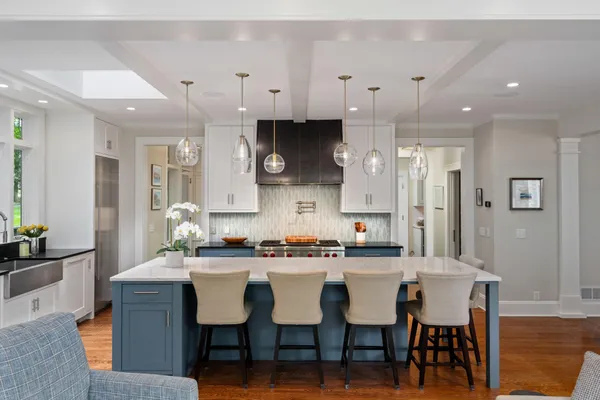 $2,990,000 | 9550 Foxford Road, Chanhassen, MN 55317