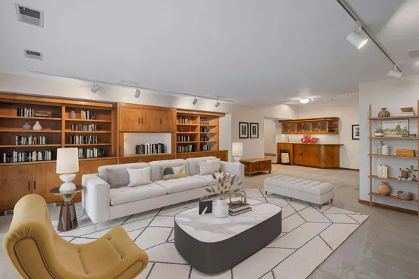 $2,990,000 | 9550 Foxford Road, Chanhassen, MN 55317