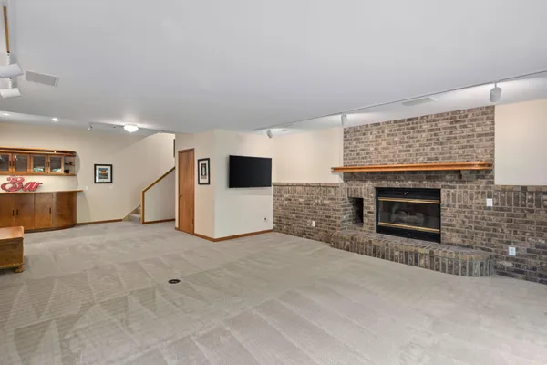 $2,990,000 | 9550 Foxford Road, Chanhassen, MN 55317