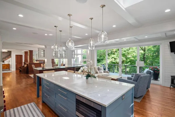 $2,990,000 | 9550 Foxford Road, Chanhassen, MN 55317