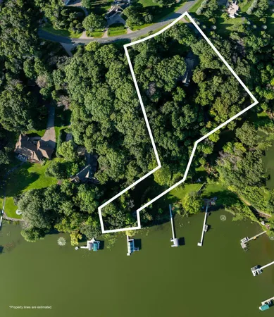 $2,990,000 | 9550 Foxford Road, Chanhassen, MN 55317