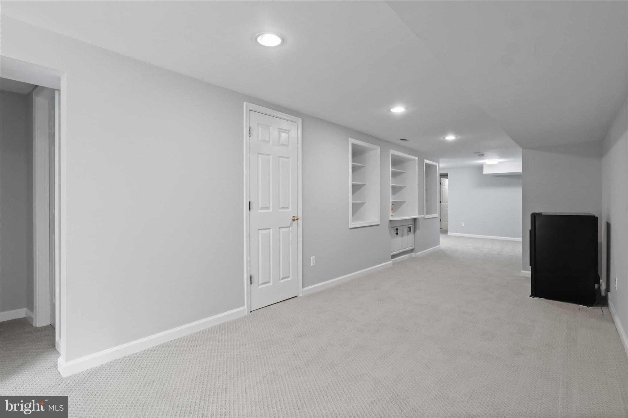 1327 Harvard Street Northwest Washington, DC 20009 - Photo 44 of 61 a view of an empty room