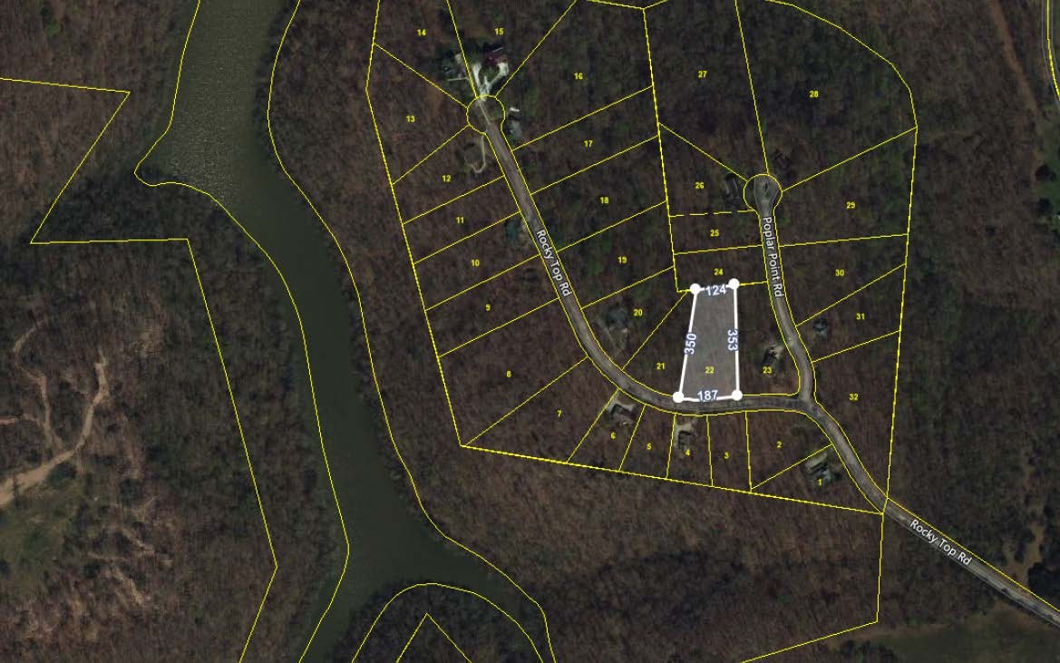 22 Rocky Top Road Sparta, TN 38583 - Photo 1 of 6 a close view of shower