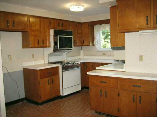 611 Chinaberry Road Monroeville, PA 15146 - Photo 3 of 8 Other.