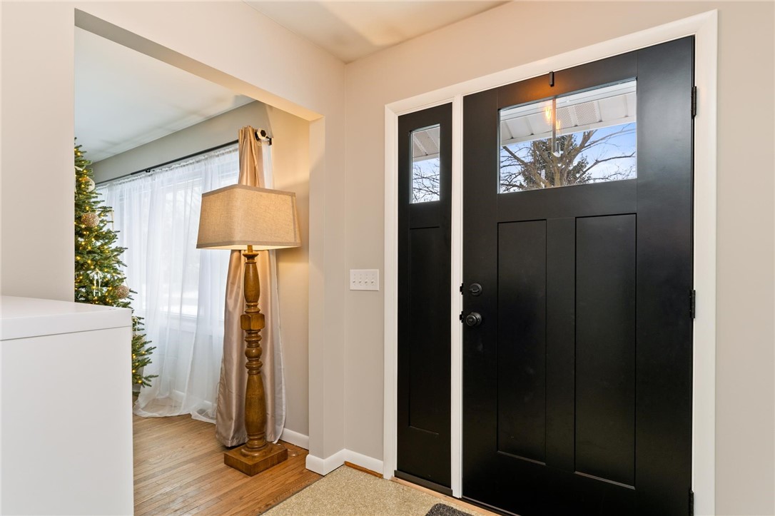 126 High Street Avon, NY 14414 - Photo 3 of 50