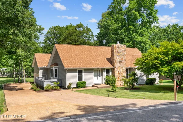 $349,500 | 109 Fairway Drive, Fairfield Glade, TN 38558