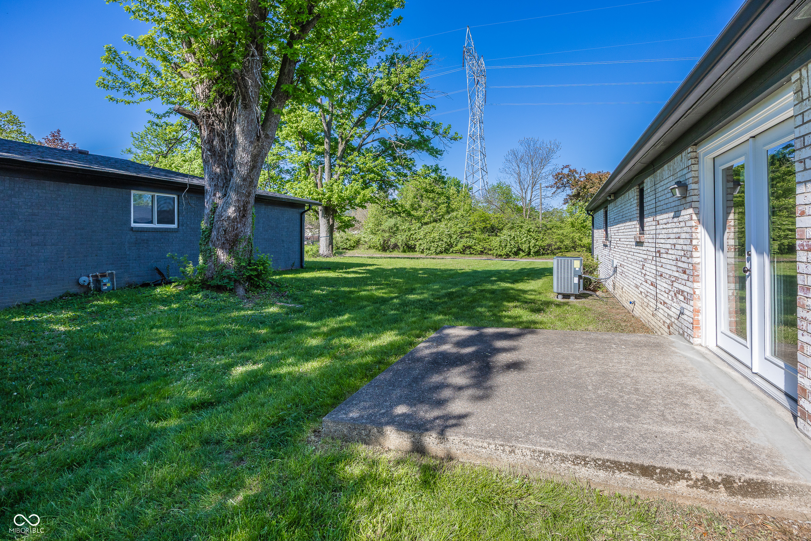 8021 Guion Road Indianapolis, IN 46268 - Photo 6 of 26