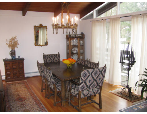 25 Hitching Post Road Amherst, MA 01002 - Photo 4 of 17 Gallery Image 4