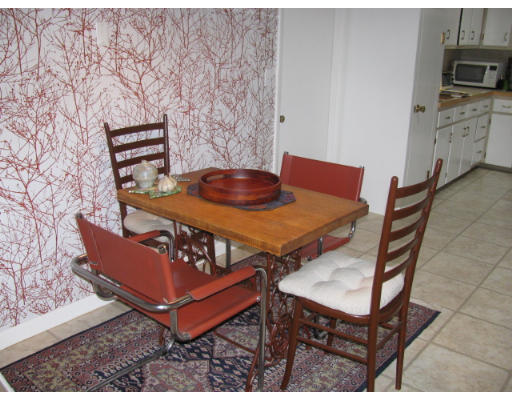 25 Hitching Post Road Amherst, MA 01002 - Photo 7 of 17 Gallery Image 7