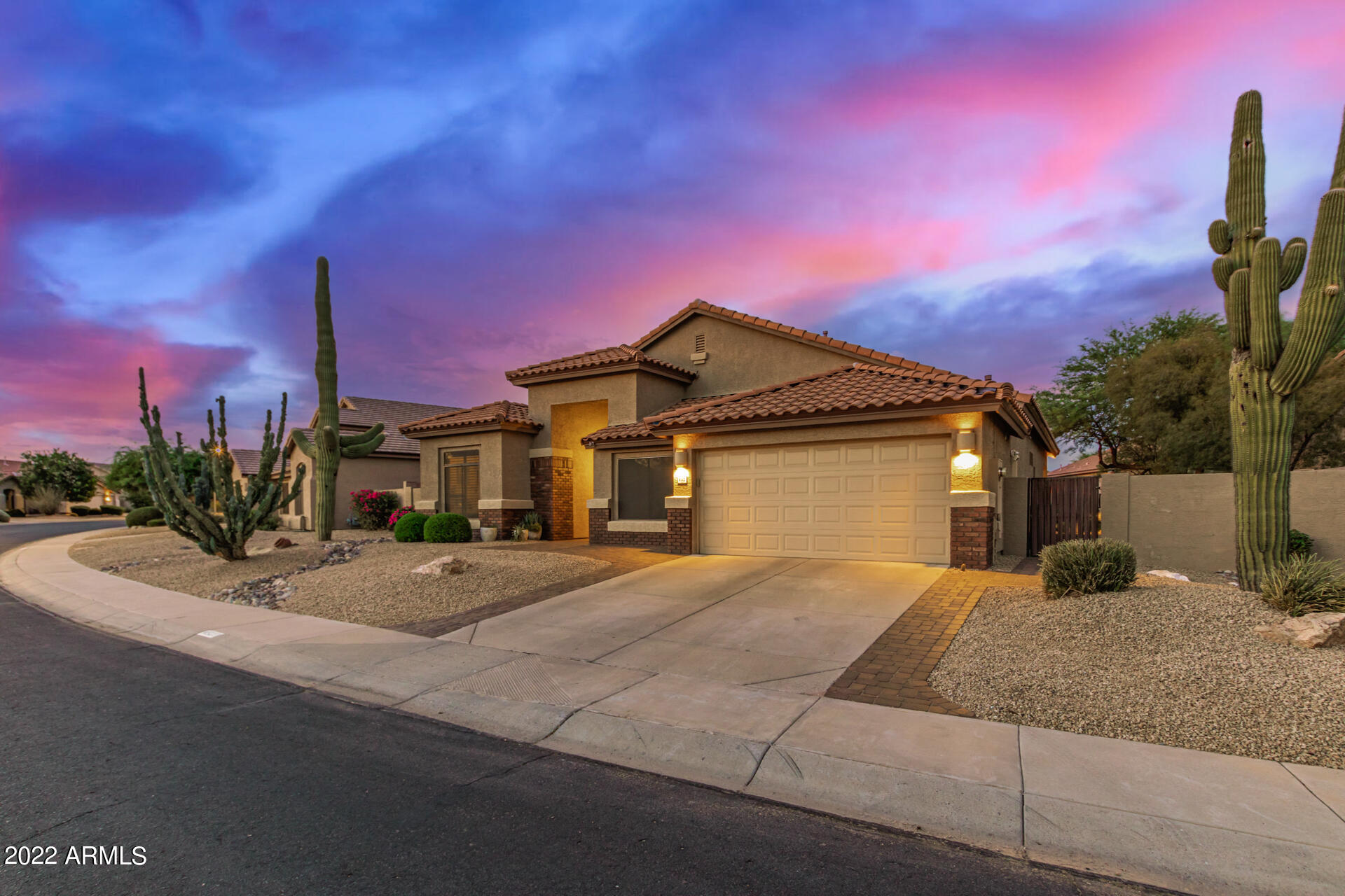 4502 East Swilling Road Phoenix, AZ 85050 - Photo 2 of 83 2 - Swilling