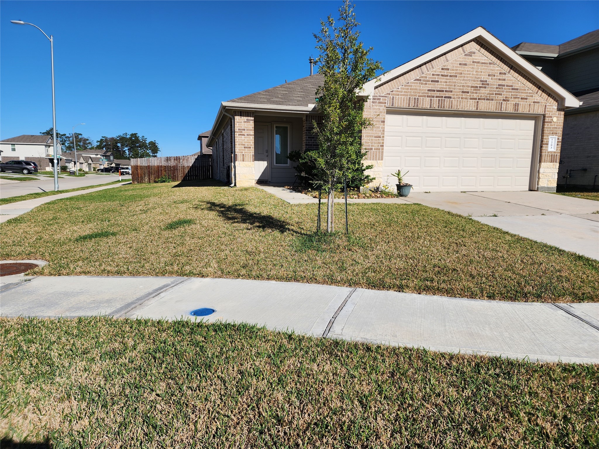 5203 Mossdale Blf Lane Spring, TX 77373 - Photo 2 of 19