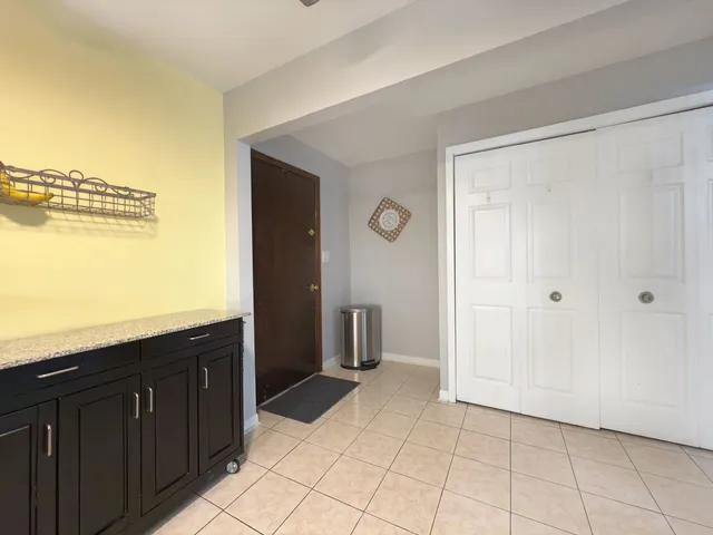 $214,900 | 1313 Rebecca Road, Unit 118, Lombard, IL 60148