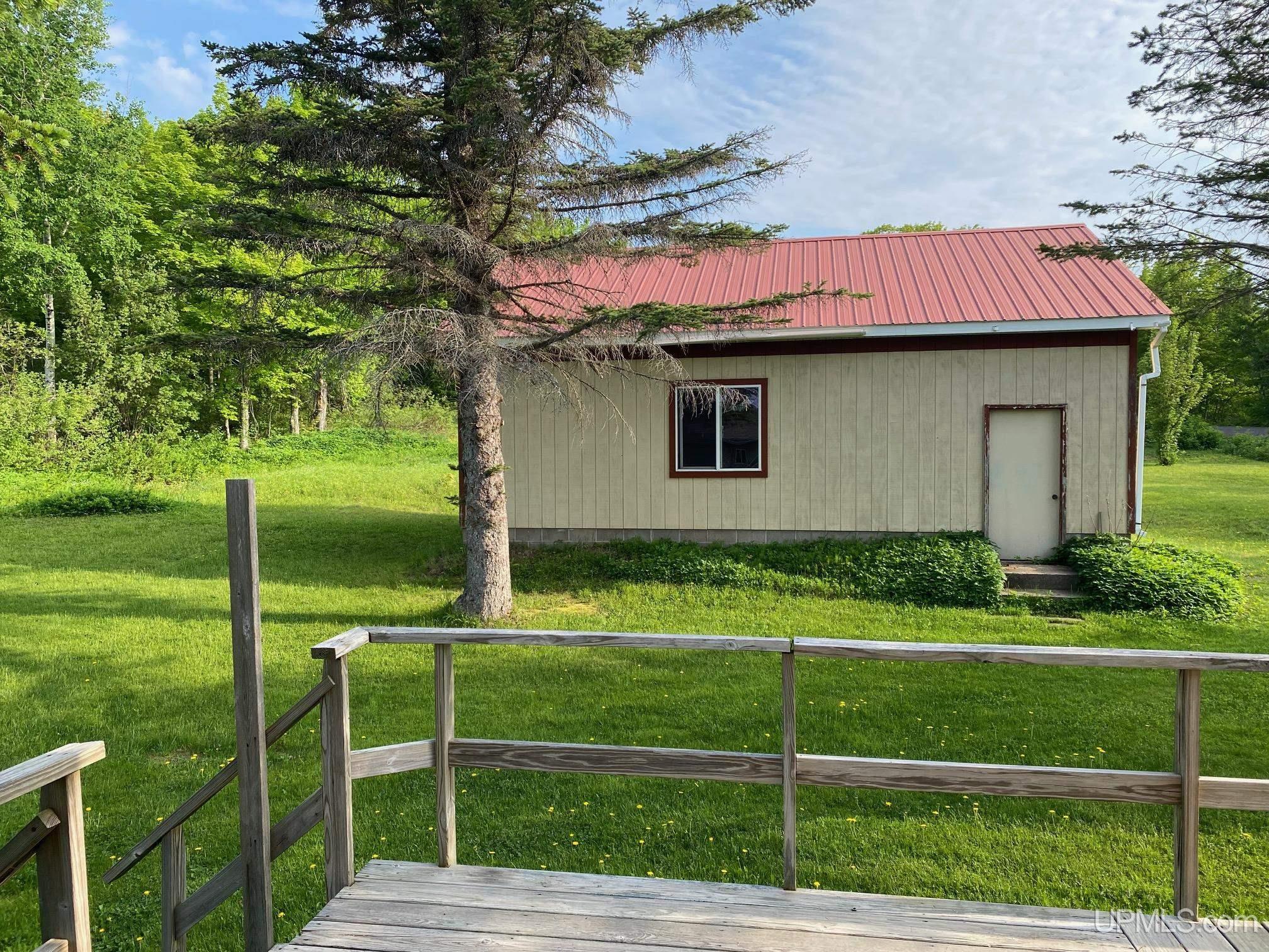 58261 5th Street Calumet, MI 49913 - Photo 28 of 54