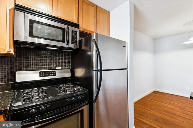 $140,000 | 116 Lee Avenue, Unit 303, Takoma Park, MD 20912