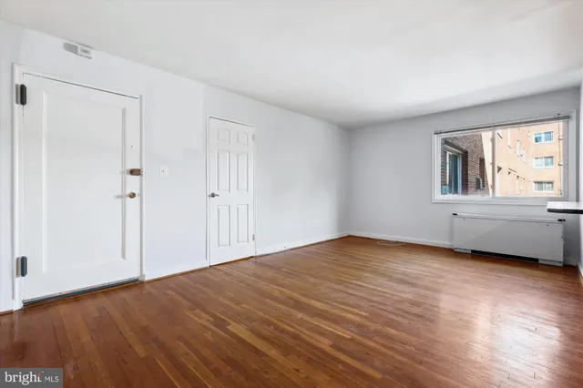 $140,000 | 116 Lee Avenue, Unit 303, Takoma Park, MD 20912