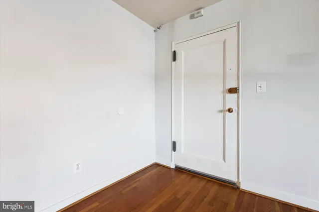 $140,000 | 116 Lee Avenue, Unit 303, Takoma Park, MD 20912