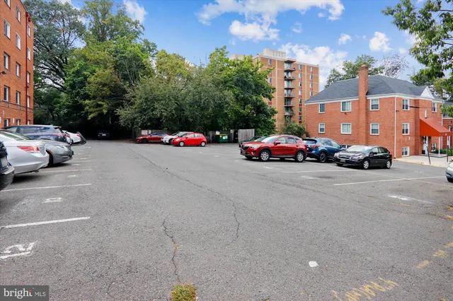 $140,000 | 116 Lee Avenue, Unit 303, Takoma Park, MD 20912
