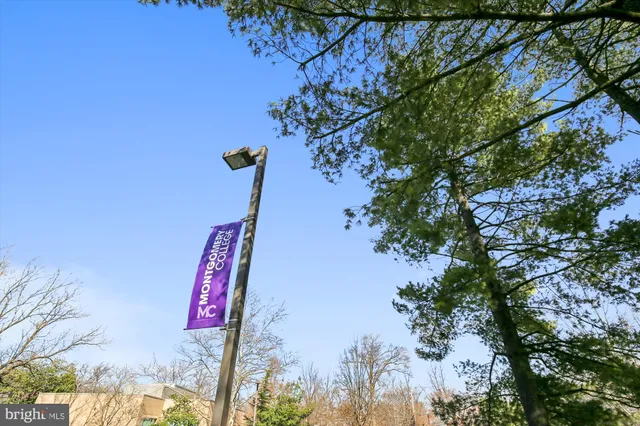 $140,000 | 116 Lee Avenue, Unit 303, Takoma Park, MD 20912