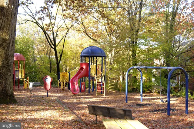 $140,000 | 116 Lee Avenue, Unit 303, Takoma Park, MD 20912