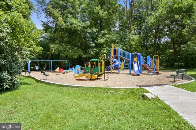 $140,000 | 116 Lee Avenue, Unit 303, Takoma Park, MD 20912