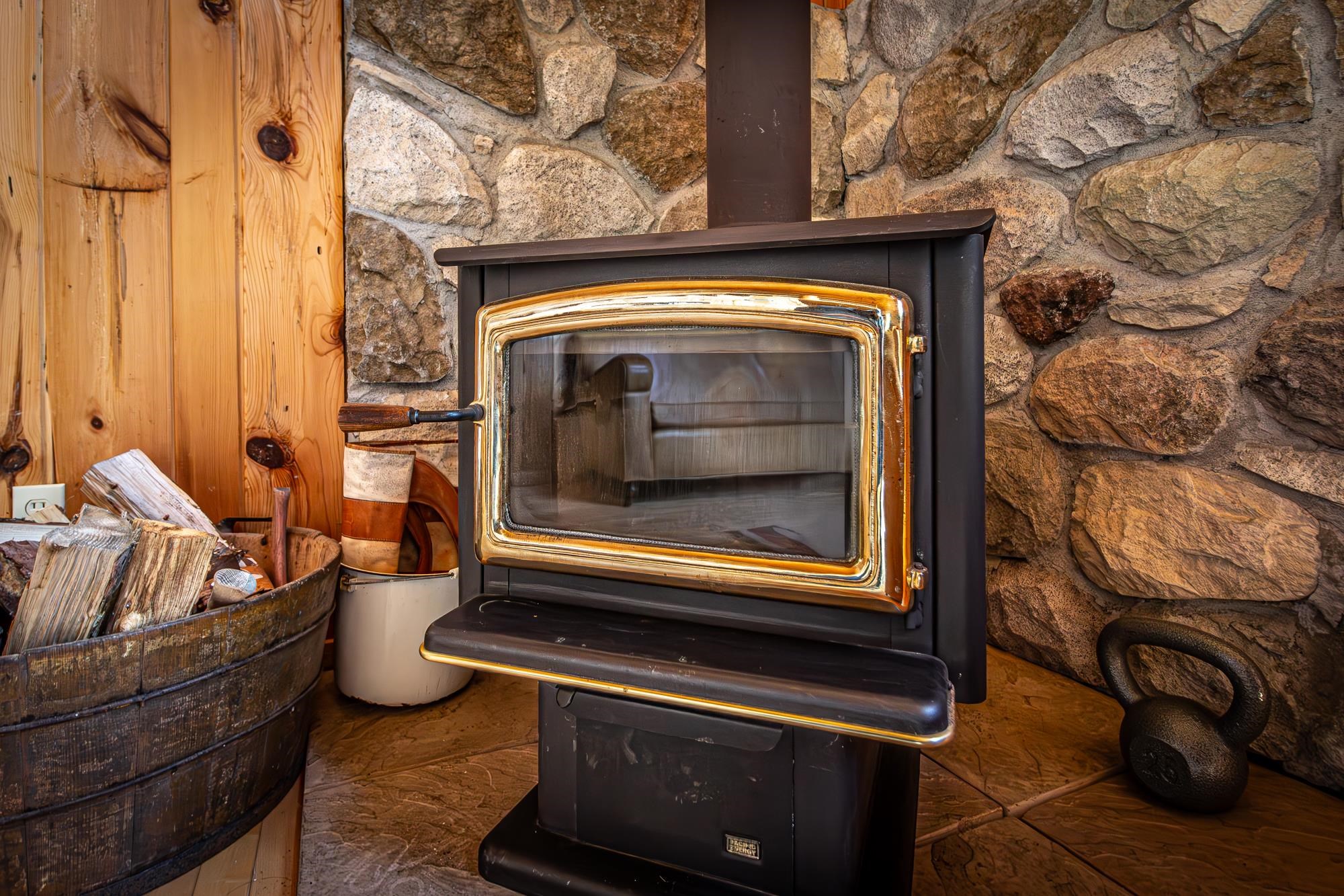 1736 North Grassy Road Ely, MN 55731 - Photo 7 of 47