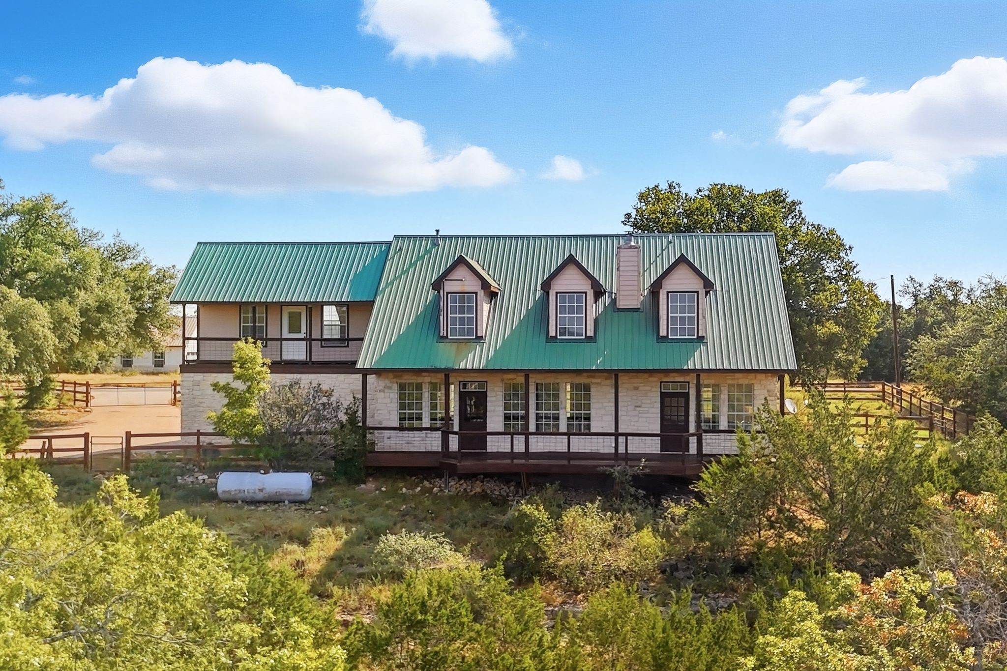 509 Stonegate Lane Dripping Springs, TX 78620 - Photo 1 of 41