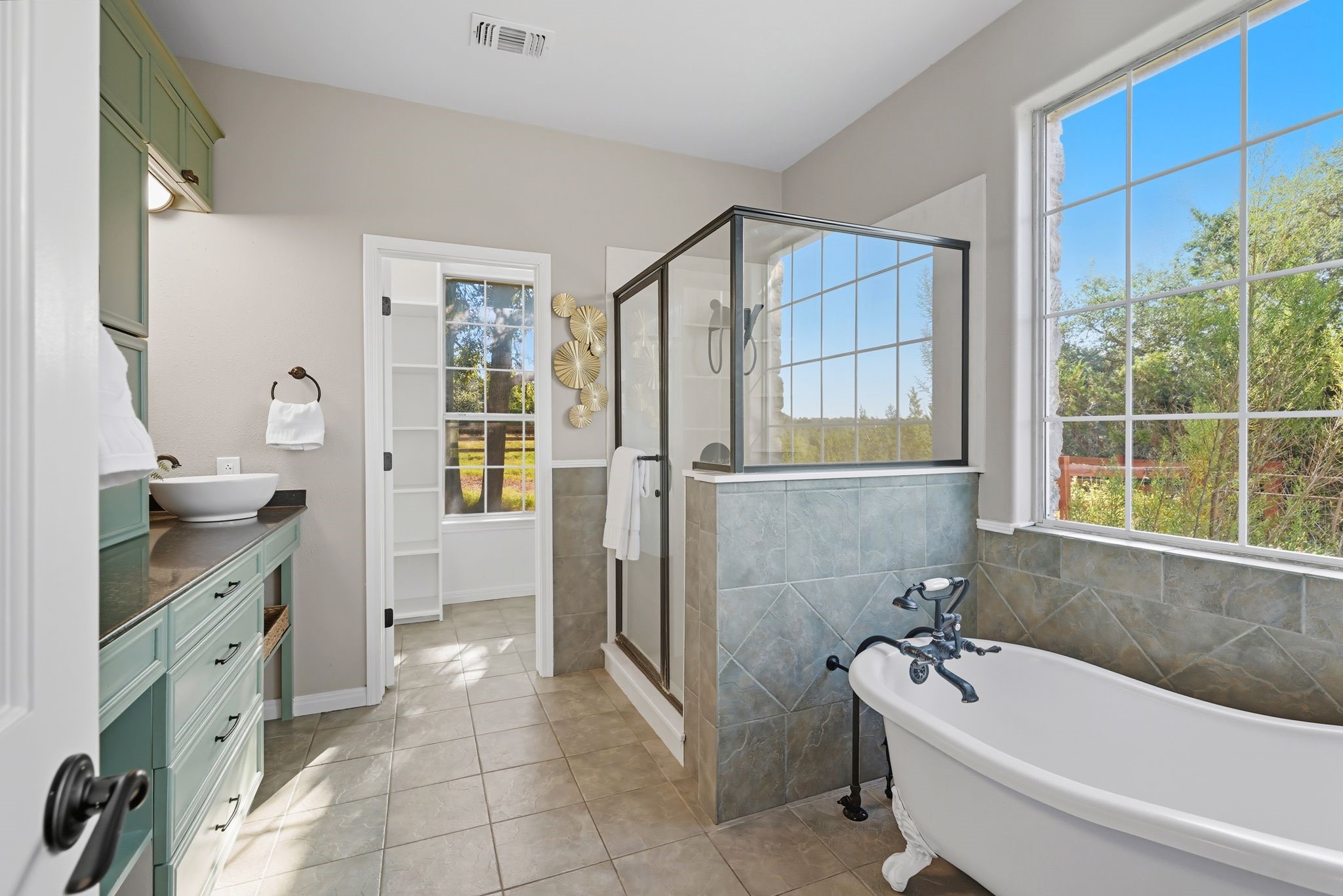 509 Stonegate Lane Dripping Springs, TX 78620 - Photo 23 of 41