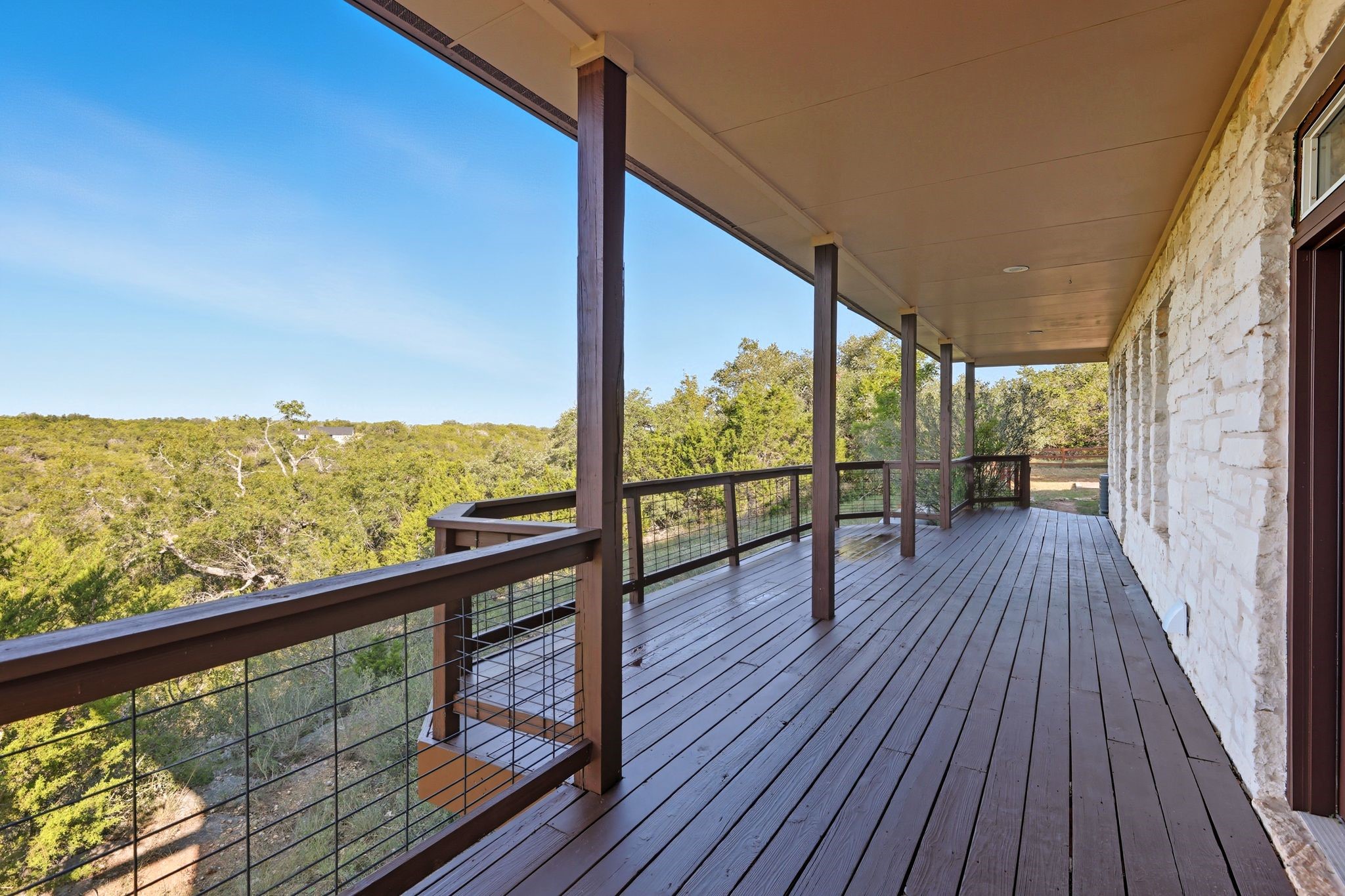 509 Stonegate Lane Dripping Springs, TX 78620 - Photo 3 of 41