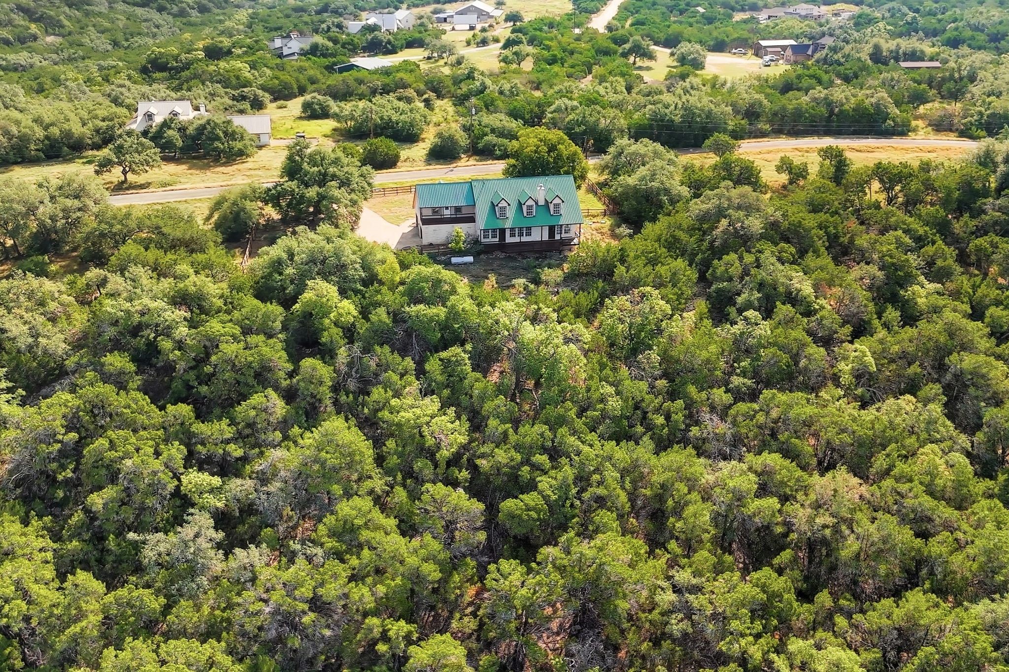509 Stonegate Lane Dripping Springs, TX 78620 - Photo 5 of 41