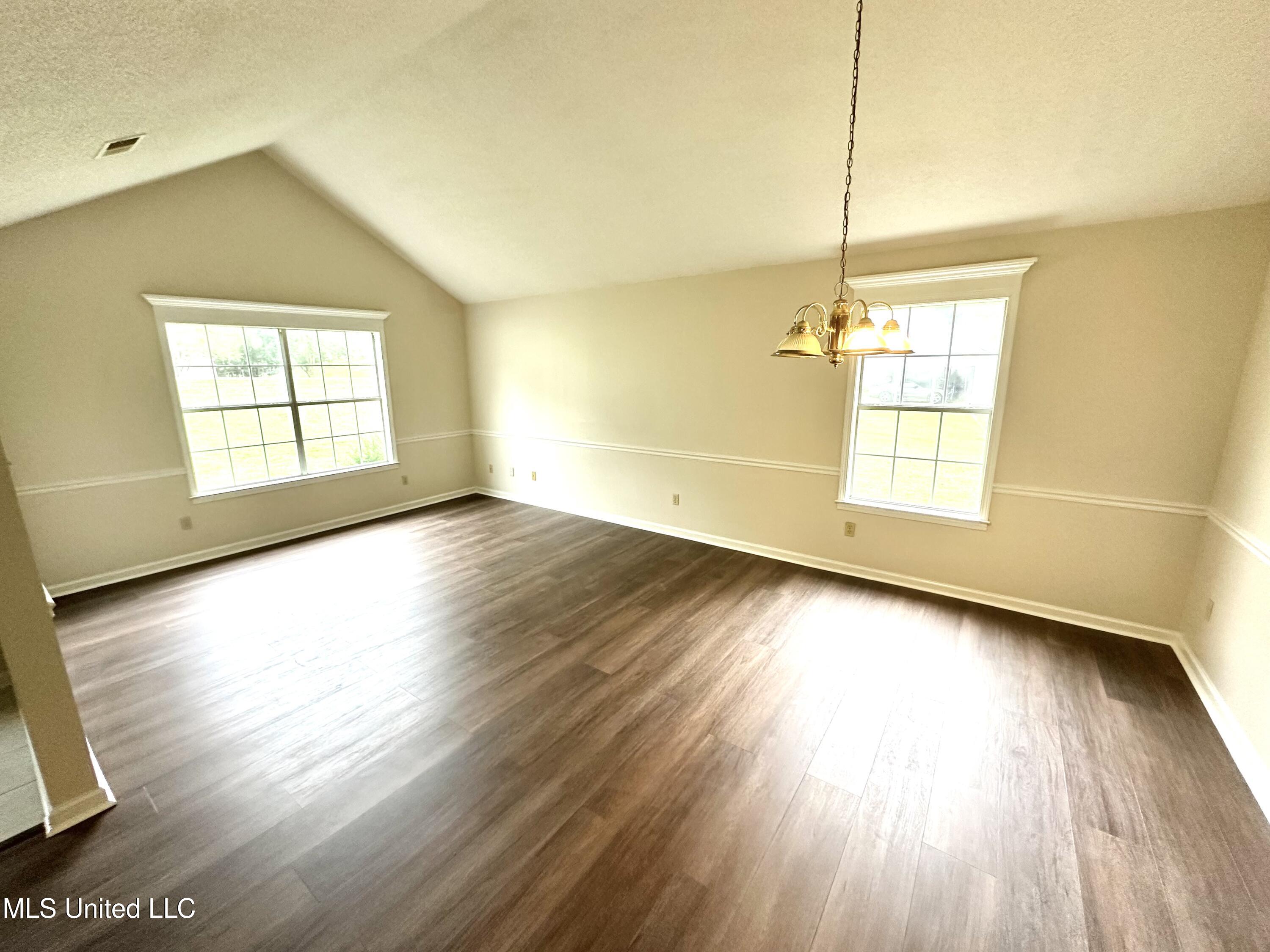 4292 Starlanding Road East Southaven, MS 38672 - Photo 10 of 23 IMG_3790