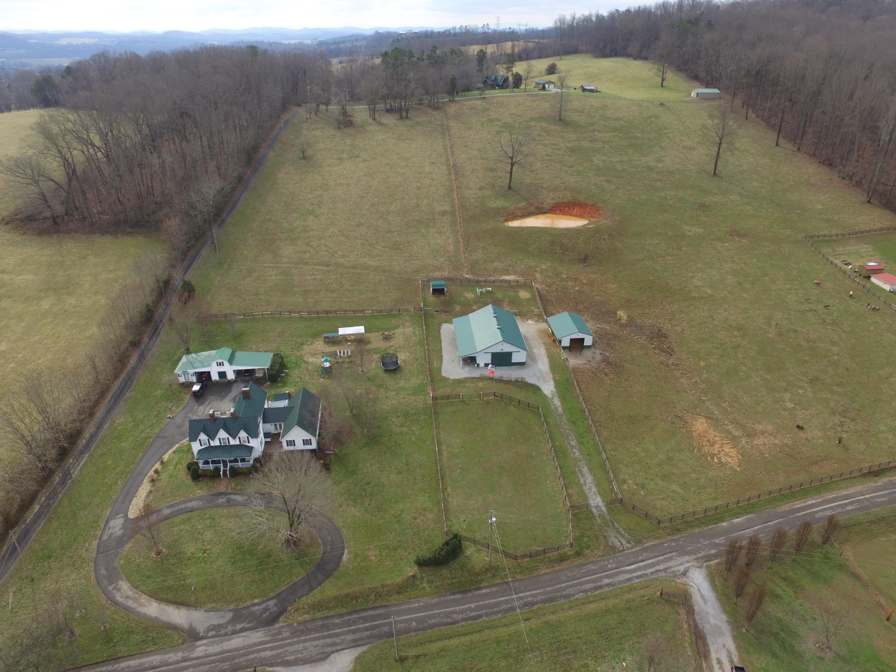 744 Alvin Roach Road Rutledge, TN 37861 - Photo 6 of 40 000005