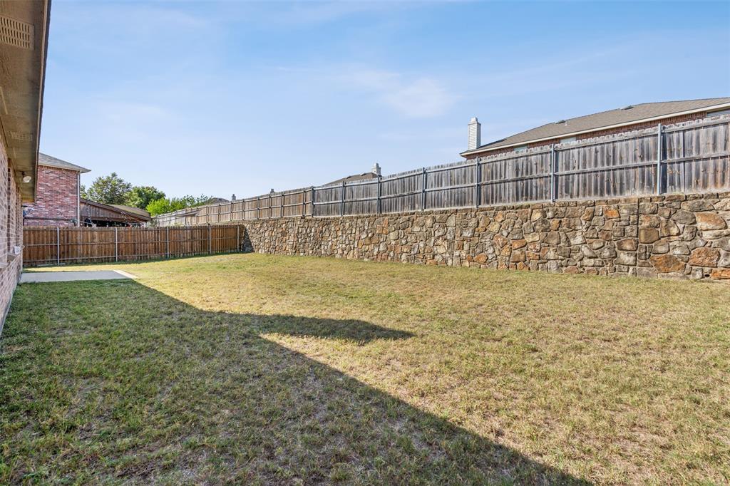 3804 McClintick Road McKinney, TX 75070 - Photo 27 of 32 a view of an outdoor space