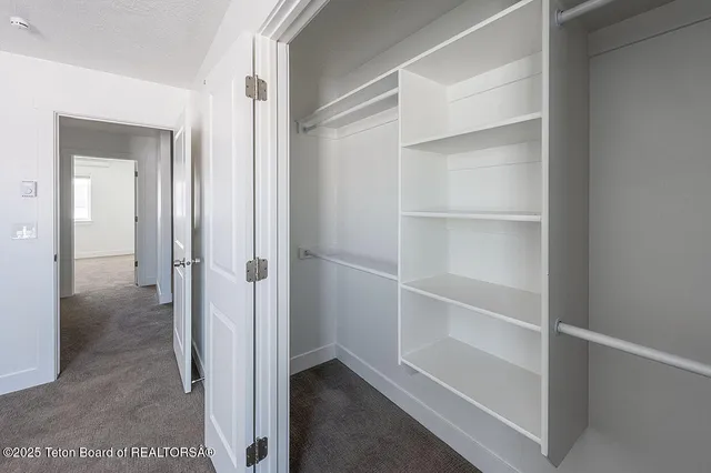 $8,800,000 | 400 Clearview Drive, Etna, WY 83118