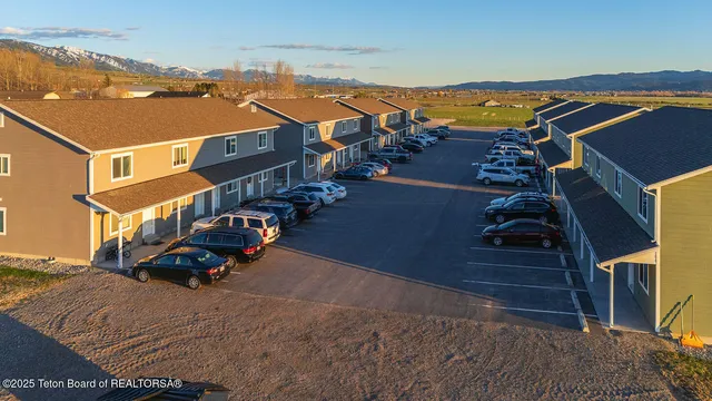 $8,800,000 | 400 Clearview Drive, Etna, WY 83118