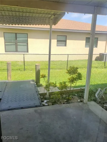 $1,050 | 622 Southeast 13th Court, Unit 2, Cape Coral, FL 33990