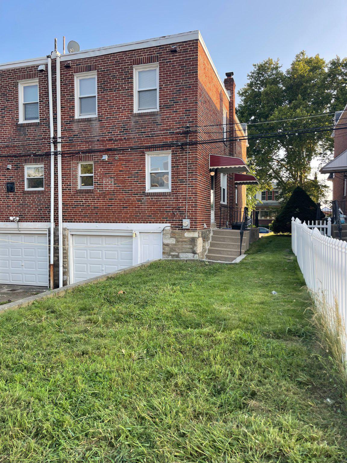 2333 Ripley Street Philadelphia, PA 19152 - Photo 40 of 41 Back and side yard.