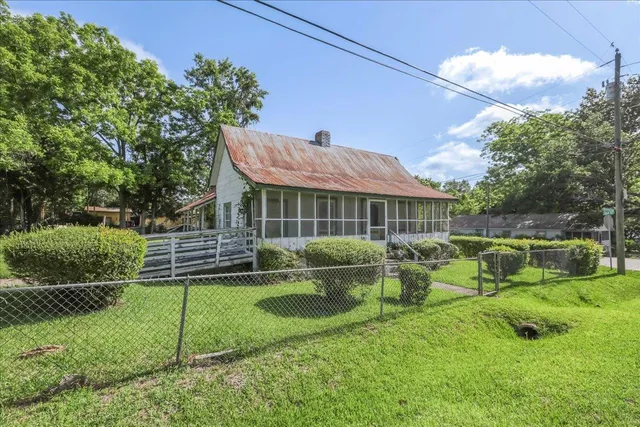 $75,000 | 143 Washington Avenue, Havana, FL 32333