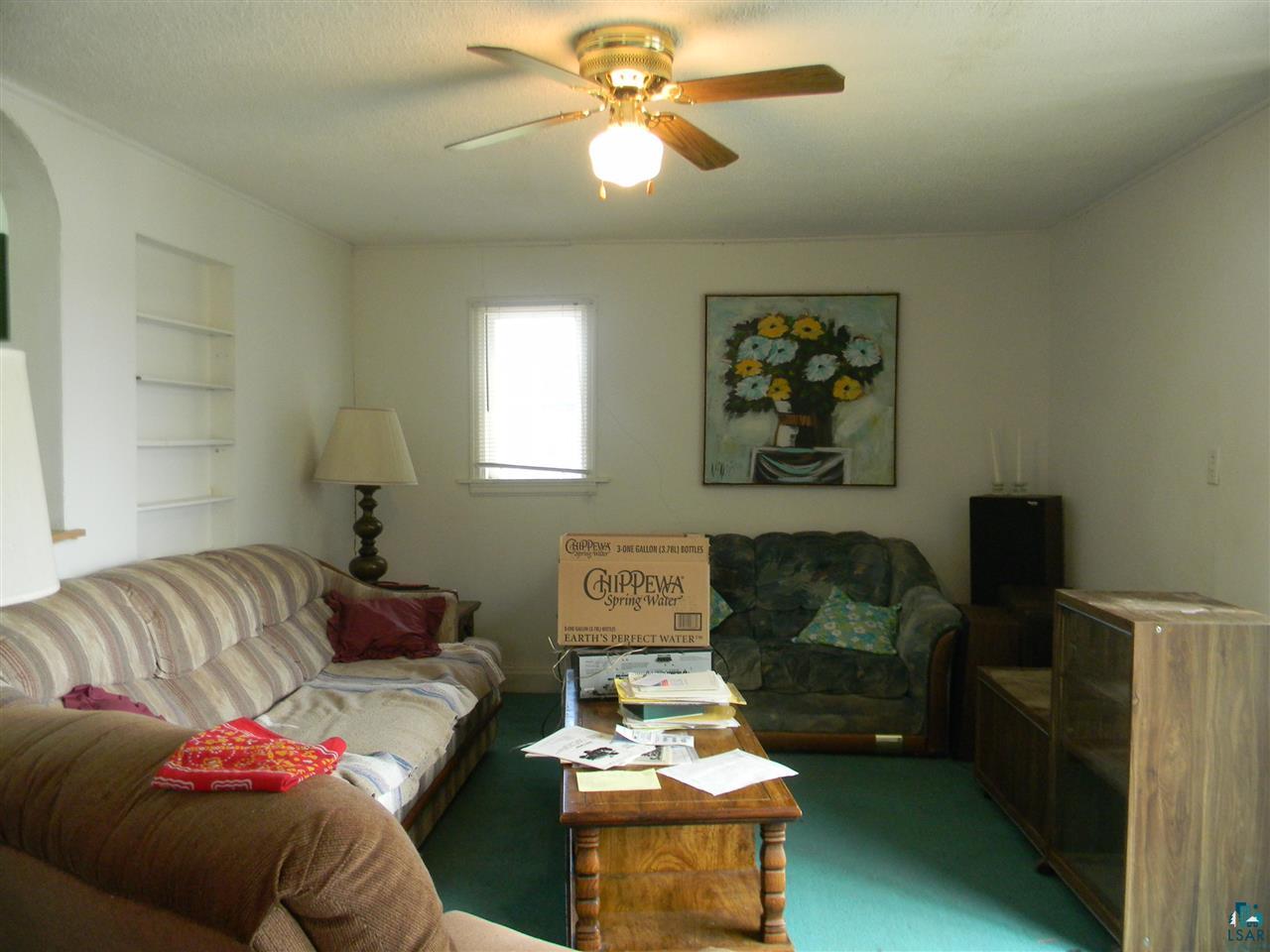2566 Leroy Road Eveleth, MN 55734 - Photo 3 of 10 Living Room