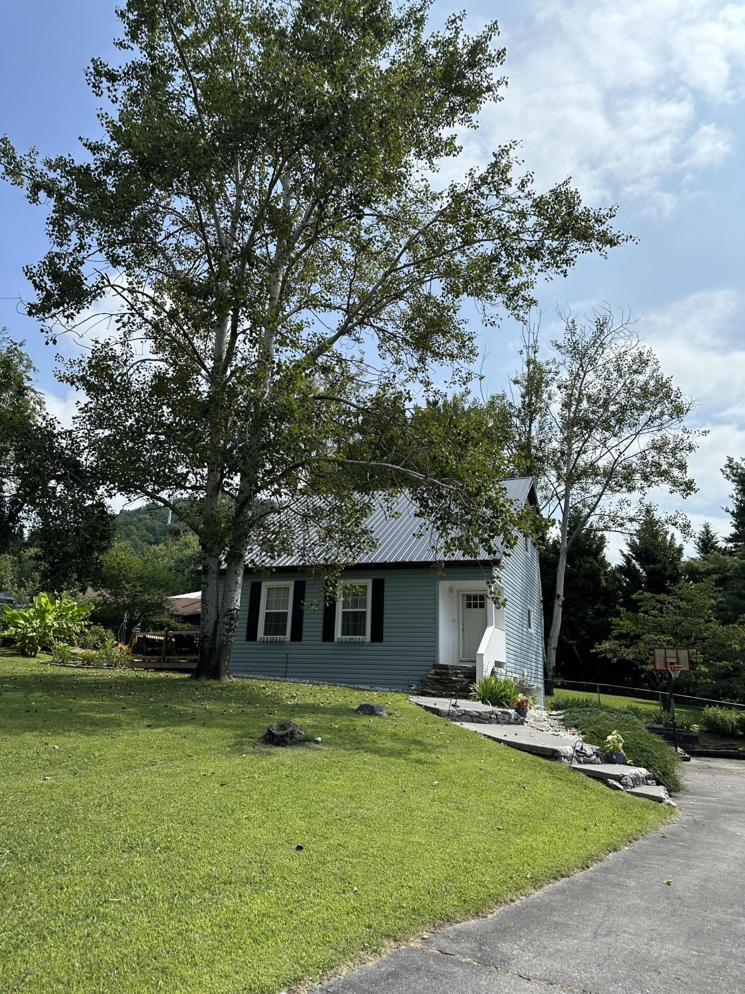 6 Reston Court Johnson City, TN 37601 - Photo 5 of 142 5