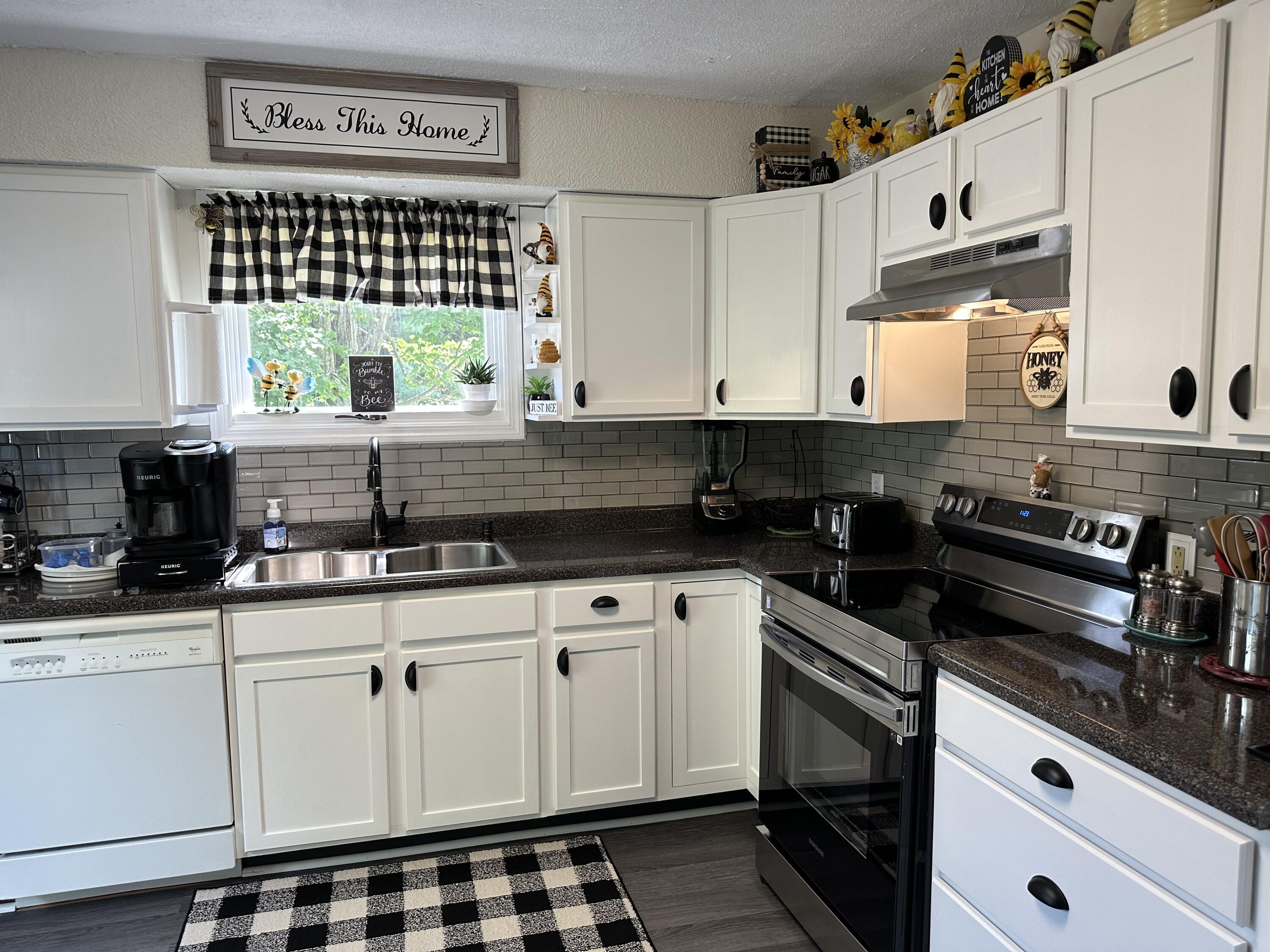 6 Reston Court Johnson City, TN 37601 - Photo 52 of 142 b4