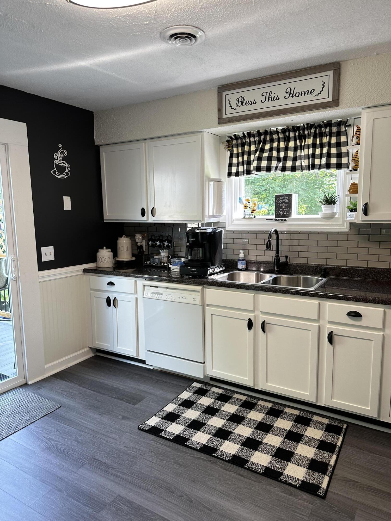 6 Reston Court Johnson City, TN 37601 - Photo 55 of 142 b7