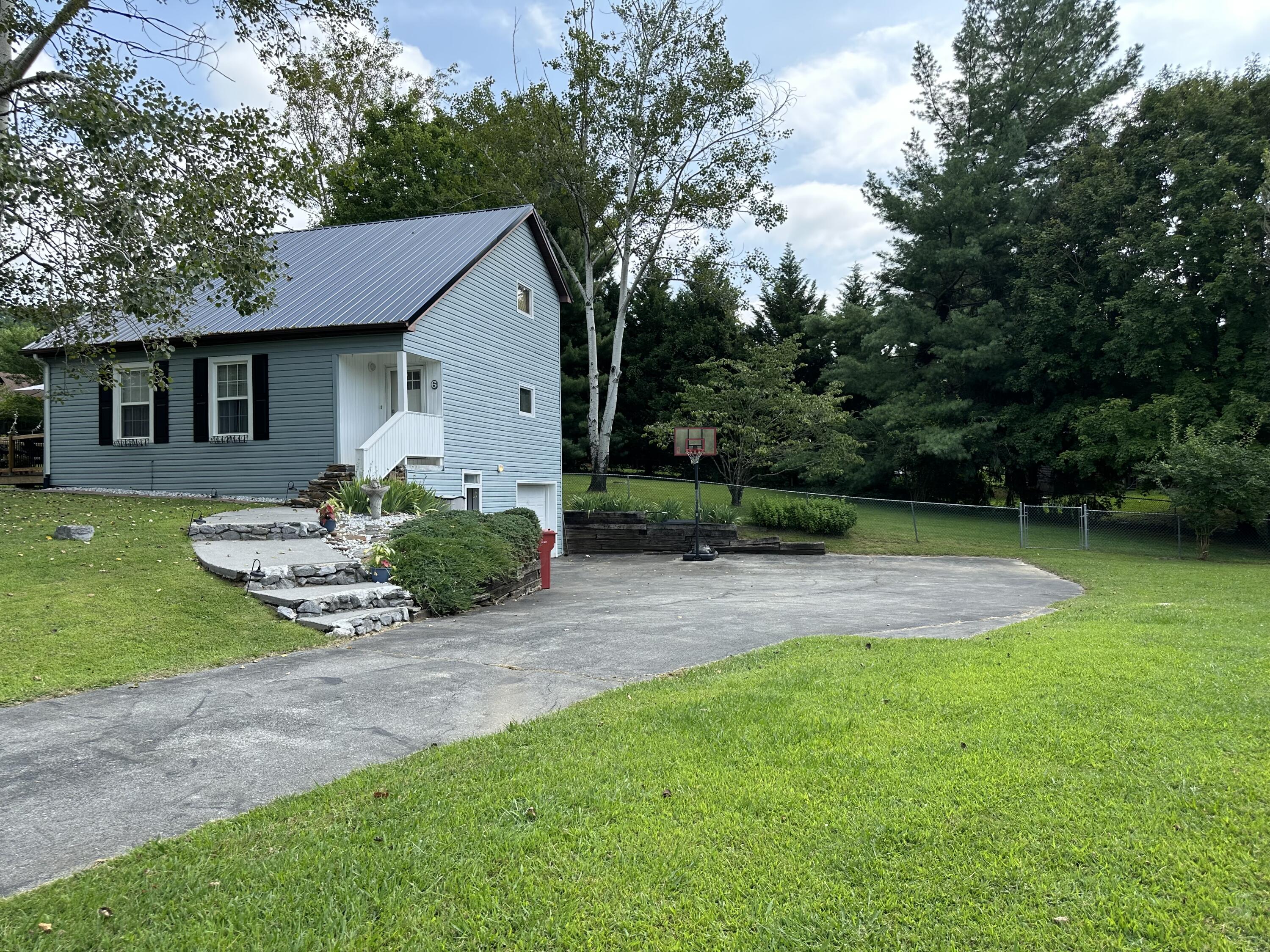 6 Reston Court Johnson City, TN 37601 - Photo 7 of 142 7