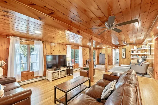 $799,900 | 448 Jordan Point Road, Isle La Motte, VT 05463