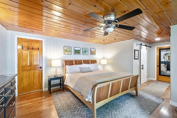 $799,900 | 448 Jordan Point Road, Isle La Motte, VT 05463