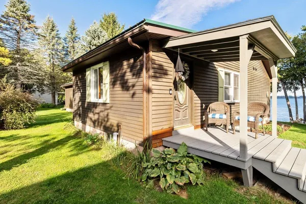 $799,900 | 448 Jordan Point Road, Isle La Motte, VT 05463