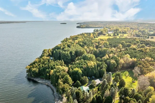 $799,900 | 448 Jordan Point Road, Isle La Motte, VT 05463