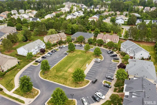 $1,895 | 236 Duck Mill Circle, Cary, NC 27519