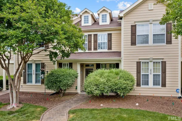 $1,895 | 236 Duck Mill Circle, Cary, NC 27519