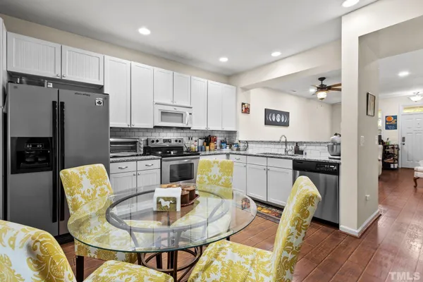 $1,895 | 236 Duck Mill Circle, Cary, NC 27519